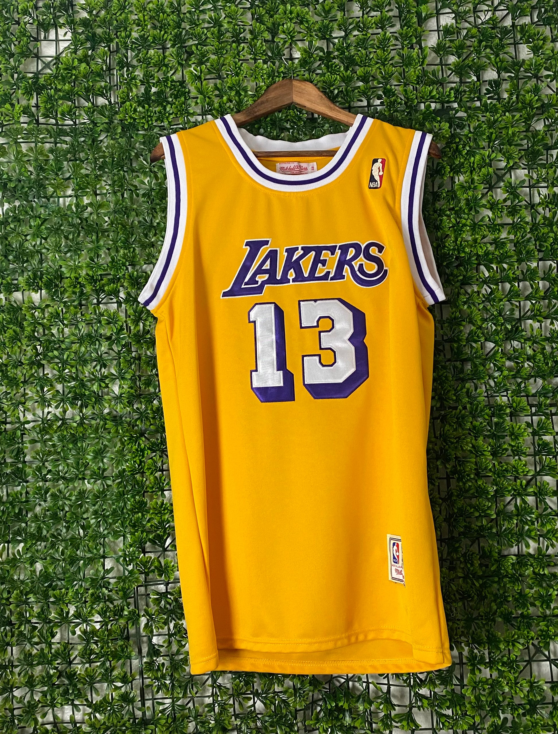 Mitchell & Ness NBA Wilt Chamberlain Los Angeles Lakers Swingman Jersey